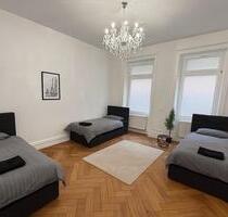 Möbilierte 230m2 Wohnung Luxus Firma Ferienwohnung - Offenbach am Main Hafen