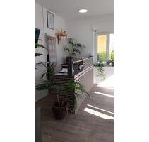 Frisörladen zur Miete - 1.050,00&nbsp;EUR Kaltmiete, ca.&nbsp; 65,00&nbsp;m&sup2; in Landau in der Pfalz (PLZ: 76829)