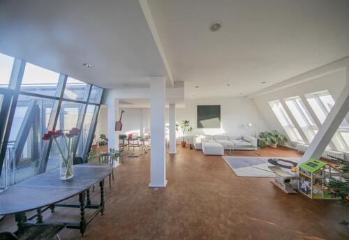 Foto - 5 Zi-DG-Whg in der Mommsenstr Höhe Wielandstr mit Terrasse Aufzug u. EBK