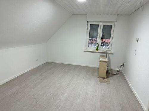 Foto - 3 Zimmer Dachgeschoßwohnung zur Miete in Friesenheim