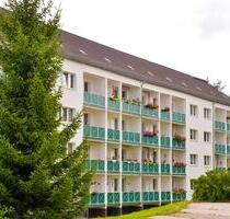 Frisch saniert! 2-Raum Wohnung im Erdgeschoss in Top-Lage - Reichenbach im Vogtland