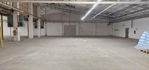 Foto - Hallenstellplatz Stellplatz für Wohnmobile, Wohnwagen, Boote,…