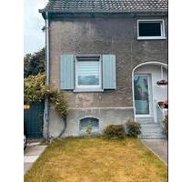 DOPPELHAUSHÄLFTE IN GELSENKIRCHEN HASSEL TOP ALS KAPITALANLAGE !!