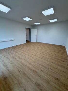 Foto - Modernes und großes Büro zu vermieten