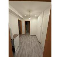 2 Zimmer Wohnung Zu Vermieten - 550,00&nbsp;EUR Kaltmiete, ca.&nbsp; 70,00&nbsp;m&sup2; in Schwarzenbach an der Saale (PLZ: 95126) Fletschenreuth