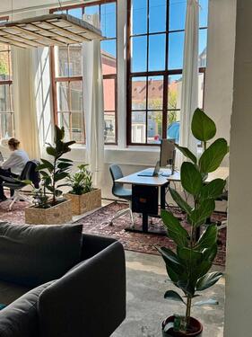 Foto - Coworking Büro Gemeinschaft Schreibtisch Lager Studio