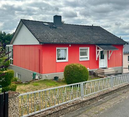 Foto - Freistehendes EFH mit Souterainwohnung und Wintergarten