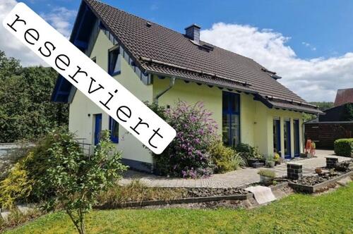 Foto - Schickes Einfamilienhaus mit Einliegerwohnung provisionsfrei