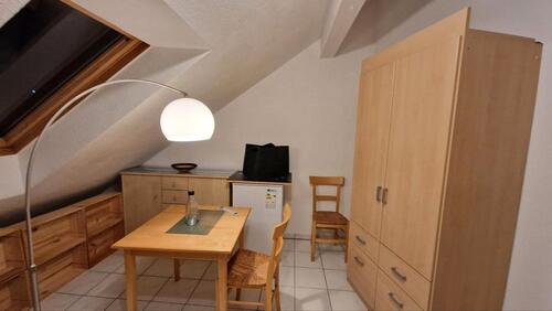 Foto - 1Zimmer zu vermieten für Frau - 450,00&nbsp;EUR Kaltmiete, ca.&nbsp; 14,00&nbsp;m&sup2;