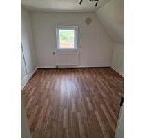 3 Zinmer Dachgeschosswohnung in Staufenberg-Mainzlar