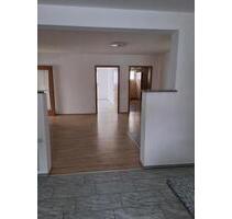 Vermiete schöne 2-Zimmer-Wohnung, nähe Oberviechtach