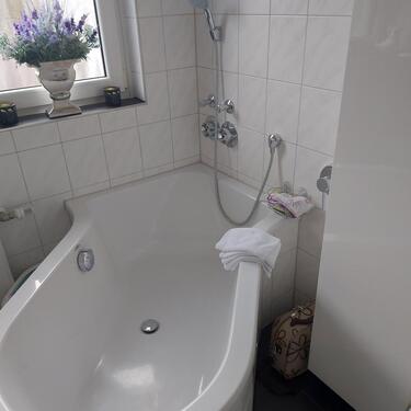 Foto - Wohnung 4ZKDB-Balkon - 1.000,00&nbsp;EUR Kaltmiete, ca.&nbsp; 95,00&nbsp;m&sup2;