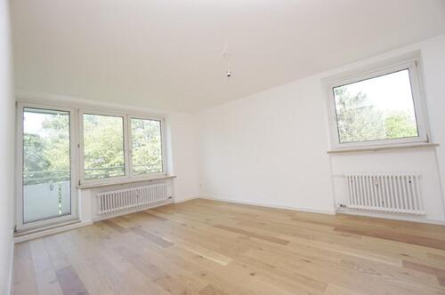 Foto - frisch renovierte 5-Zimmer-Erdgeschosswohnung