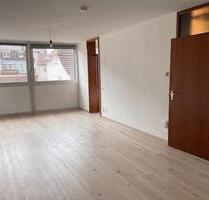 Stadtmitte- Bad Homburg: Helles 1-Zimmer-Apartment - Bad Homburg vor der Höhe Berliner Siedlung/Gartenfeld