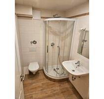 Innenstadt, 2 Zimmer, kernsaniert, Zentral frei, wie neu - Augsburg