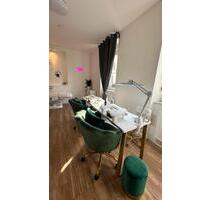 Untermiete Nageldesignerin Maniküre | Fläche | Platz | Gewerbe - Flörsheim am Main