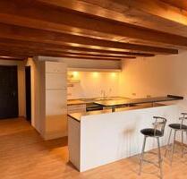 TRAUMHAFT SCHÖN & RUHIG WOHNEN im idyllischen Staufen Wettelbrunn inklusive Doppelgarage & Freisitz - Staufen im Breisgau