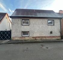 Einfamilienhaus mit Garten - 500,00&nbsp;EUR Kaltmiete, ca.&nbsp; 88,00&nbsp;m&sup2; in Querfurt (PLZ: 06268)