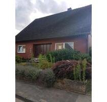 Ein-Zweifamilienhaus in Salzbergen 2 Wohneinheiten.Kaltmiete: