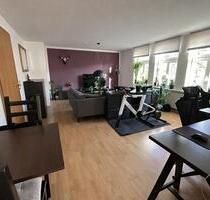 2-Zimmer-Wohnung mit Einbauküche im 2.Obergeschoss eines historischen Baudenkmals - Coburg