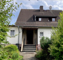 Freistehendes Einfamilienhaus mit Garage - Hattersheim am Main