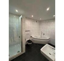 Moderne 4-Zimmer Wohnung in Bergheim mit Garten und Garage - Grevenbroich Neuenhausen