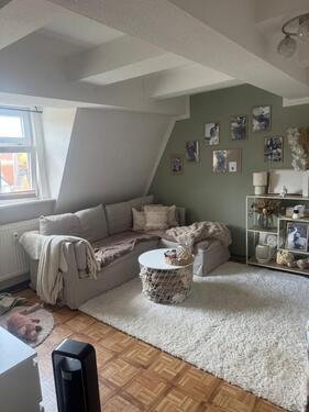 Foto - Helle, freundliche Wohnung DG 2 ZKB 65qm