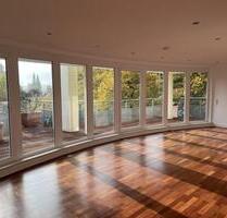 Exklusives Penthouse in Reinbek mit beeindruckender Dachterrasse ohne Makler und per sofort Exklusives Penthouse in Reinbek mit beeindruckender Dachterrasse ohne Makler und per sofort