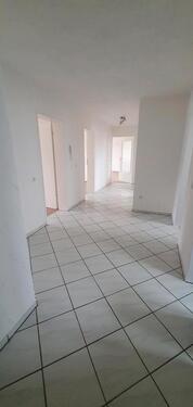 Foto - 3,5 Zimmerwohnung mit Balkon - 1.150,00&nbsp;EUR Kaltmiete, ca.&nbsp; 102,00&nbsp;m&sup2;