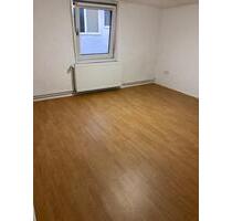 2-Zimmer Altbauwohnung - 390,00 EUR Kaltmiete, ca.  72,00 m² in Schöningen (PLZ: 38364)