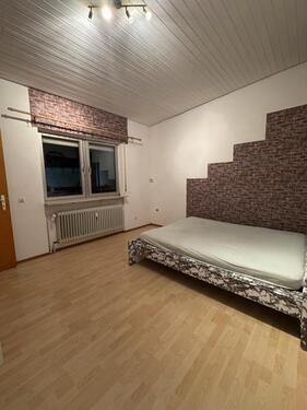 Foto - 1 Zimmer Dachgeschoßwohnung zur Miete in Nußloch