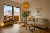 Foto - Charmante, frisch modernisierte 2-Zimmer-Wohnung mit großzügiger Terrasse