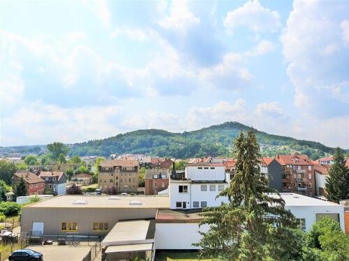 Foto - moderne Dachgeschosswohnung mit Loggia und Einbauküche