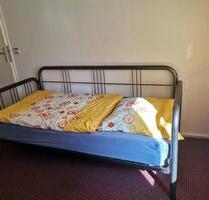 1 Zimmer zu vermieten ( nur Weibliche) - Berlin Mitte