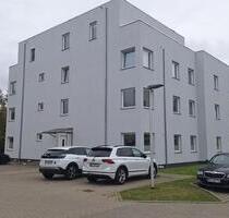 Große 4 Raumwohnung mit Terrasse und Keller - Stralsund Knieper