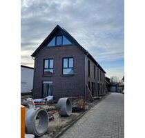 Reihenhaus Neubau (3 Einheiten) KFW 40 QNG Nachhaltigkeitszertifi - Oldenburg Alexandersfeld