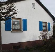 Lichtdurchfluteter, gepflegter, barrierearmer Bungalow mit Garage - Uehlfeld