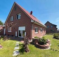 Freistehendes Einfamilienhaus in Feldrandlage, Baujahr 2021 - Norden