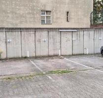 Außenstellplatz mit Schranke & Fernbedienung - Tempelhof 12105 - Berlin Tempelhof-Schöneberg