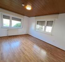 Frisch renovierte 2-Zimmer EG-Wohnung zur Miete in Gaggenau