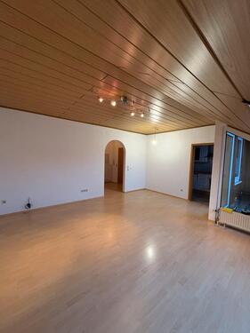 Foto - 2-Zimmer-Dachgeschosswohnung mit Loggia – sofort verfügbar