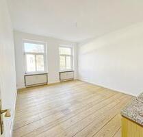 Sehr hübsche 3-Zimmer-Wohnung in gepflegtem Haus in super Lage, 150 Meter zur Altstadt, Waren Müritz - Waren (Müritz)