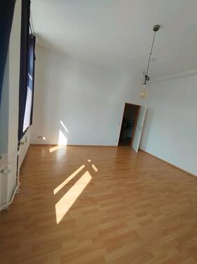 Foto - Helles und geräumiges Zimmer in 3er Frauen-WG