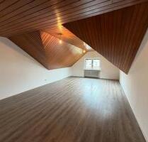 Geräumige Dachgeschosswohnung in Nebenstraße von Heusweiler Geräumige Dachgeschosswohnung in Nebenstraße von Heusweiler