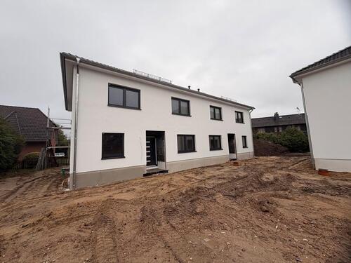 Foto - Moderne Neubau-Doppelhaushälfte in Hermannsburg zu vermieten