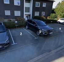 gepflegter Stellplatz vor Mehrfamilienhaus in Marten - Dortmund Huckarde