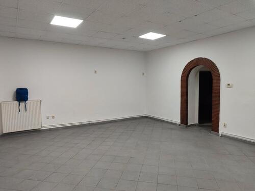 Foto - Große Gewerbefläche zur Miete - 1.584,00&nbsp;EUR Kaltmiete, ca.&nbsp; 18,00&nbsp;m&sup2;