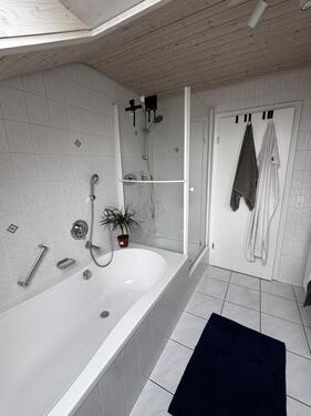 Foto - Dachgeschoßwohnung in Neckartailfingen zur Miete