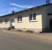 Gepflegter Bungalow mit Souterrain in Toplage ,provisionsfrei - Eppelborn