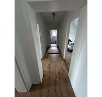 3 ZKB Dachgeschosswohnung Vellmar für Studenten, Azubis - Kassel Harleshausen